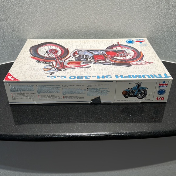 Triumph 3H-350 ESCI Vintage Motorcycle Model Kit - Picture 5 of 8